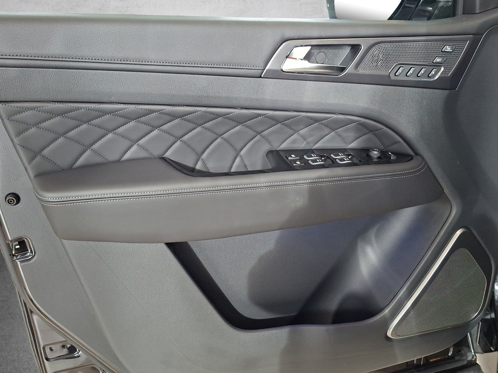 KGM Rexton RX 2.2 TD Black Line