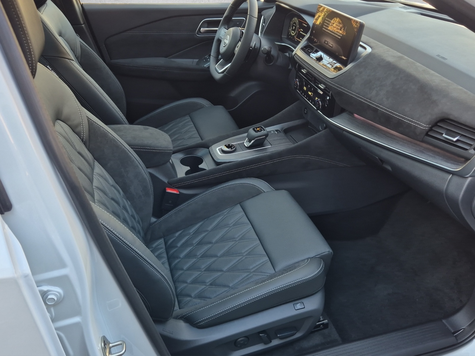 Nissan Qashqai 1.3 DIG-T Tekna- 4x4