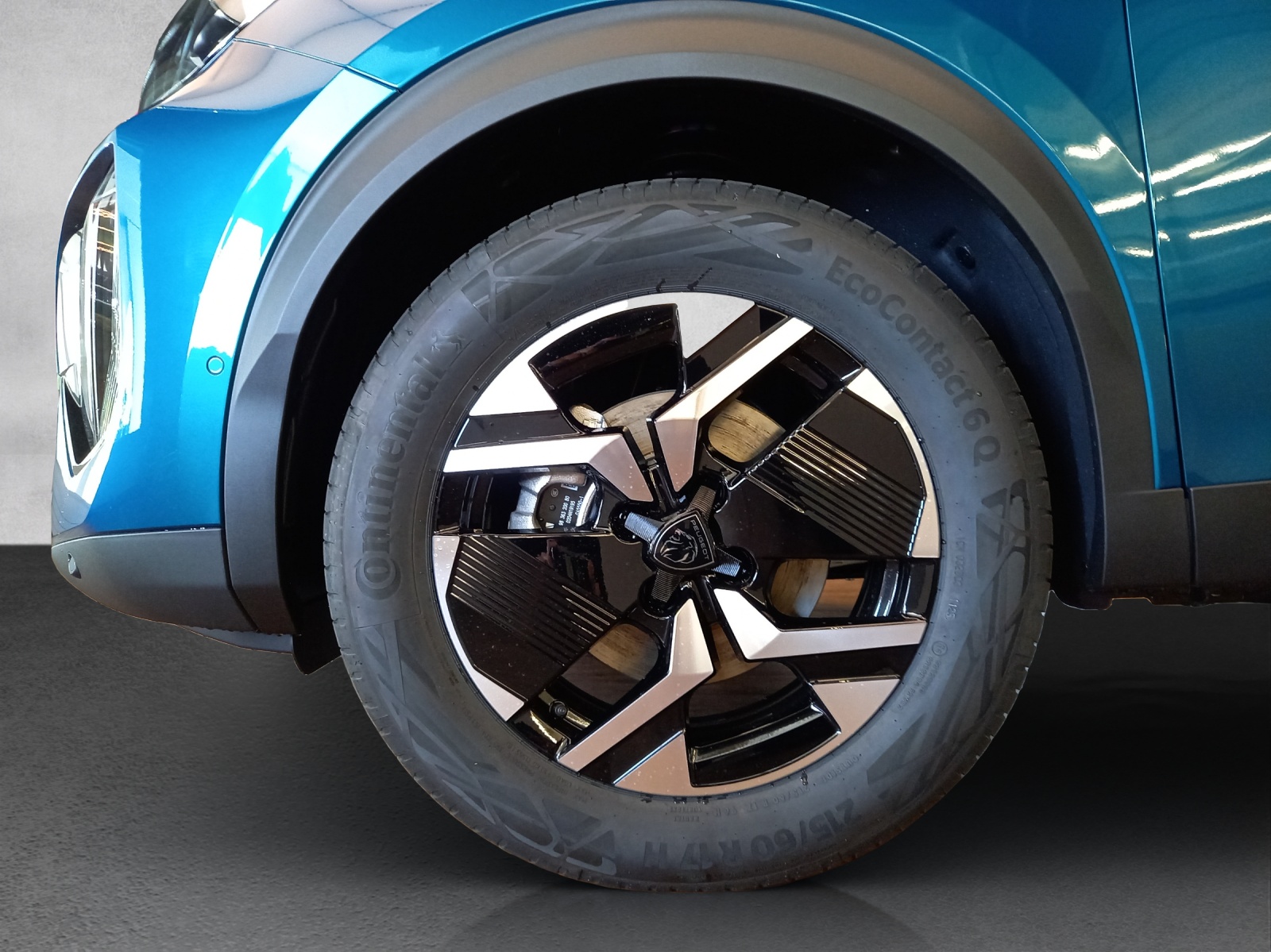 Peugeot 2008 1.2 Hybrid GT