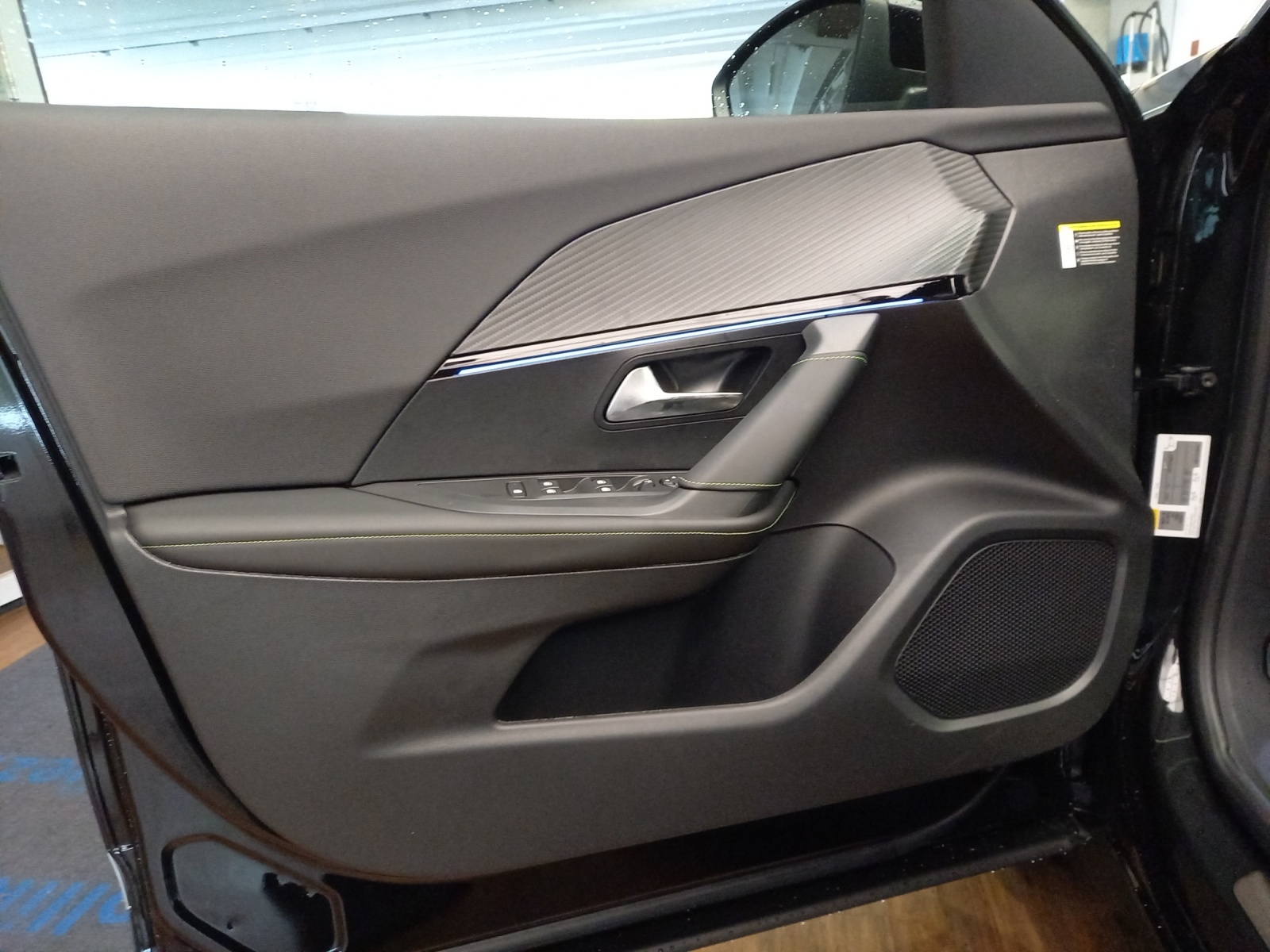 Peugeot 2008 1.2 Hybrid GT