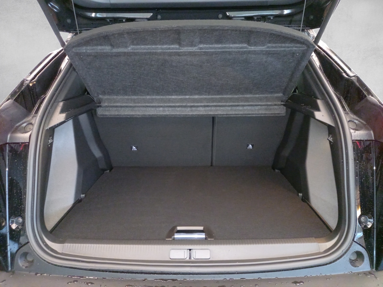 Peugeot 2008 1.2 Hybrid GT