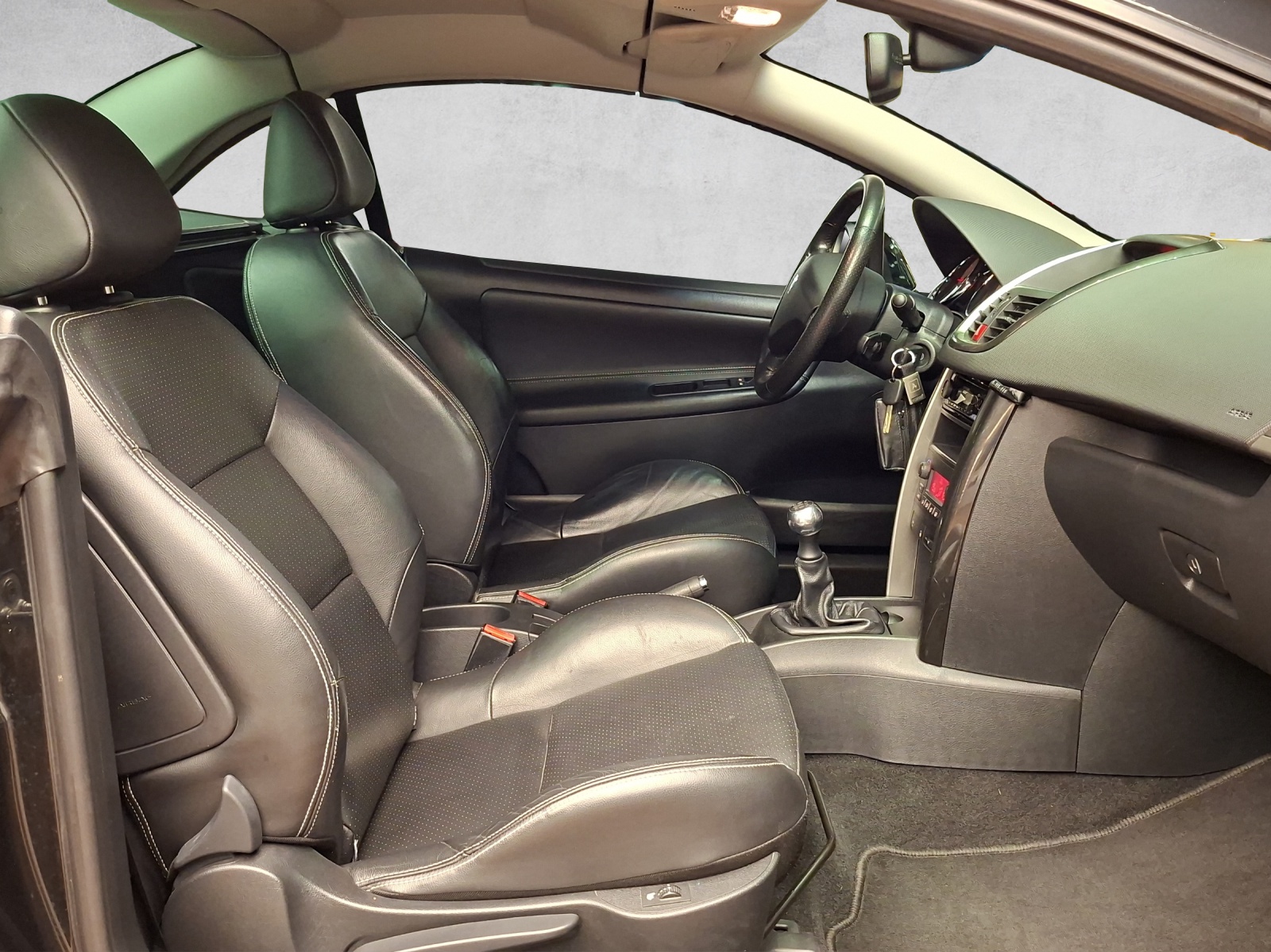 Peugeot 207 CC 1.6 16V Sport