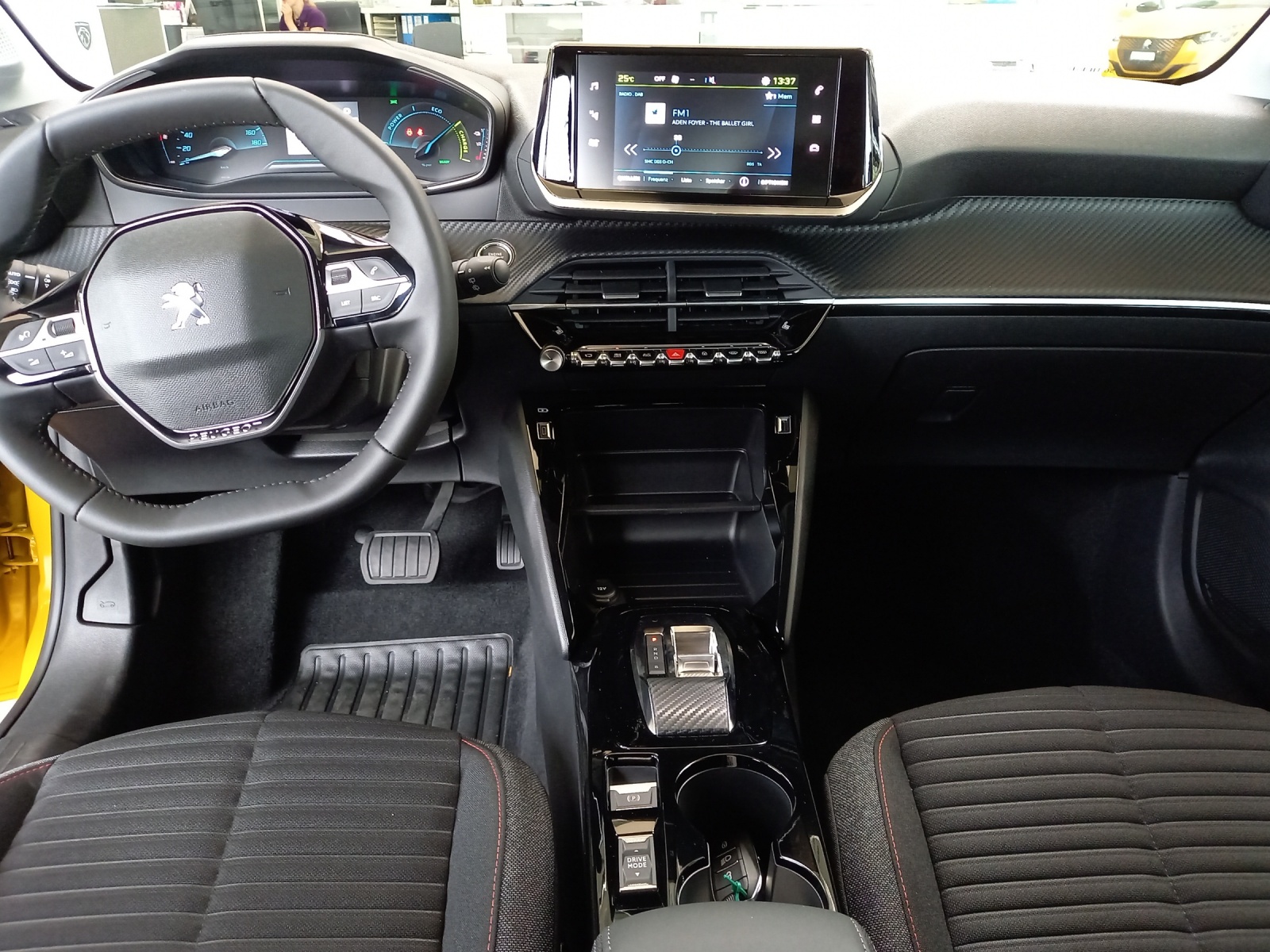 Peugeot 208 e-Active Pack