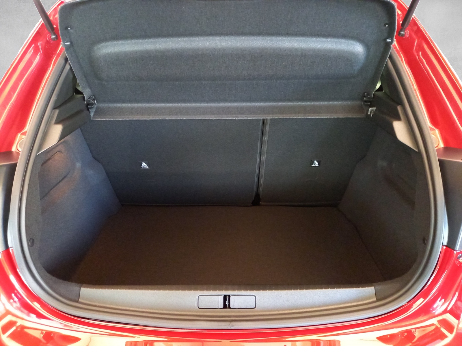 Peugeot 208 1.2 Hybrid 136 GT