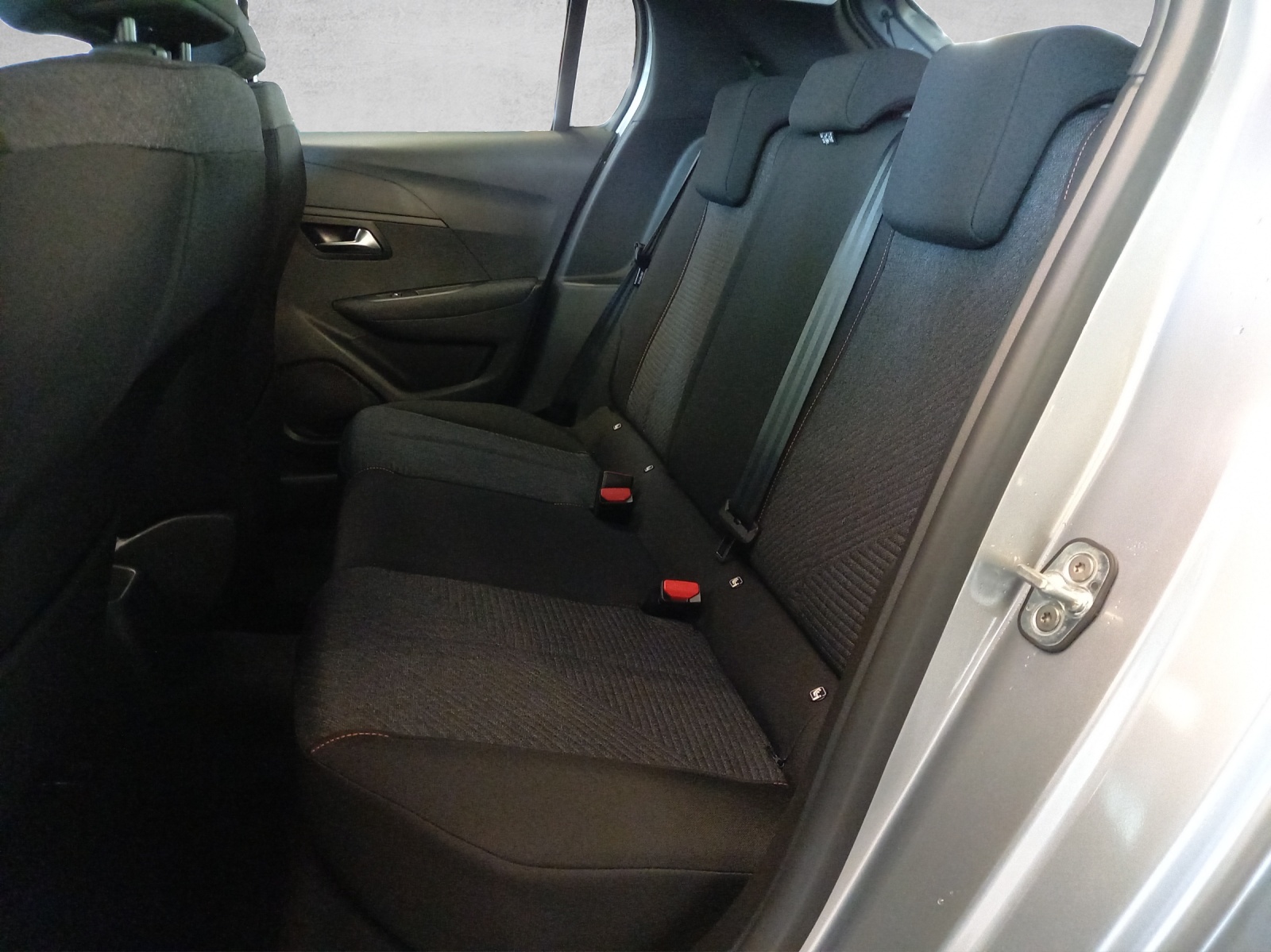 Peugeot 208 1.2 Hybrid Style