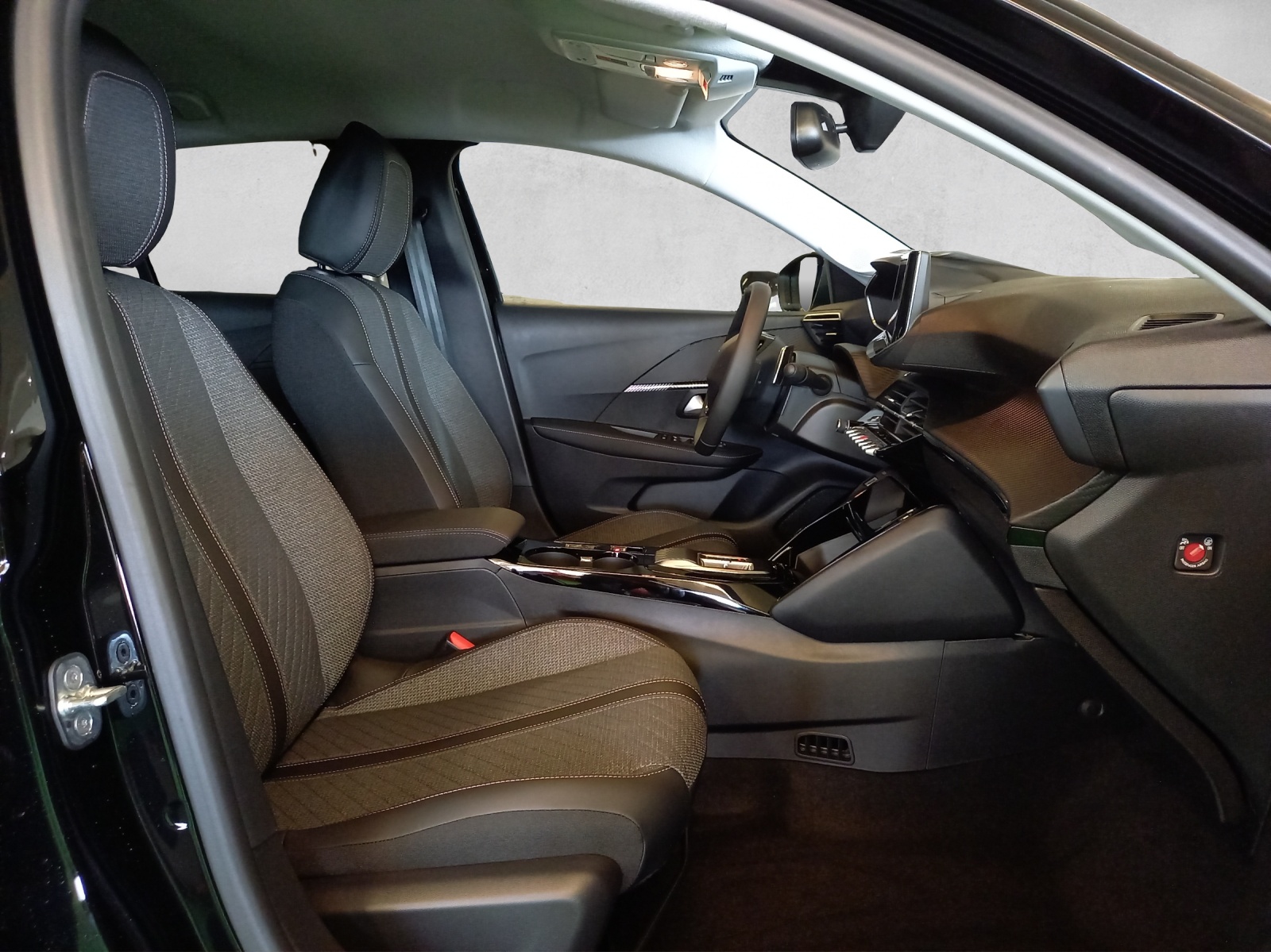 Peugeot 208 1.2 Hybrid Allure Premium