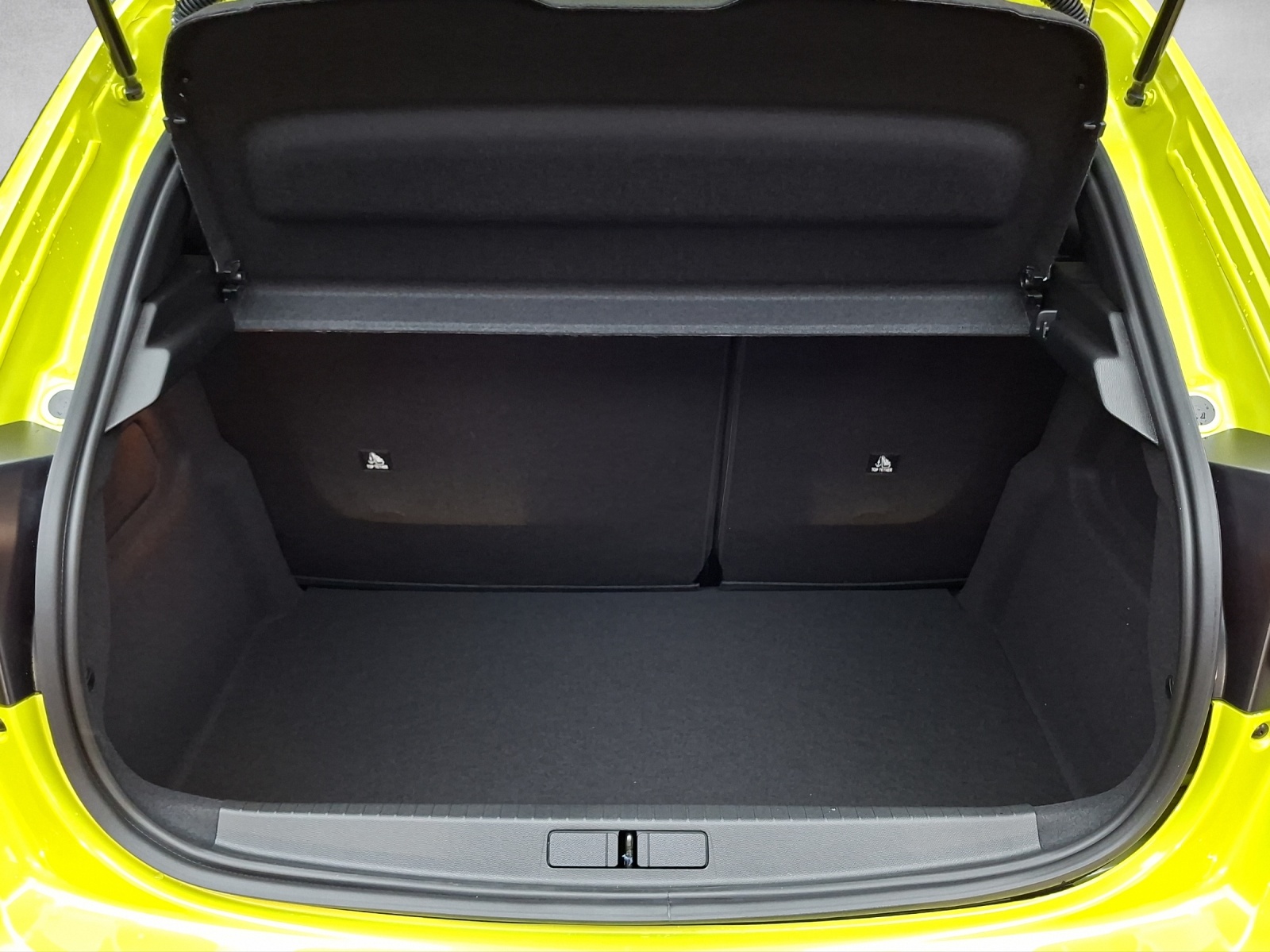 Peugeot 208 1.2 Hybrid Allure Premium