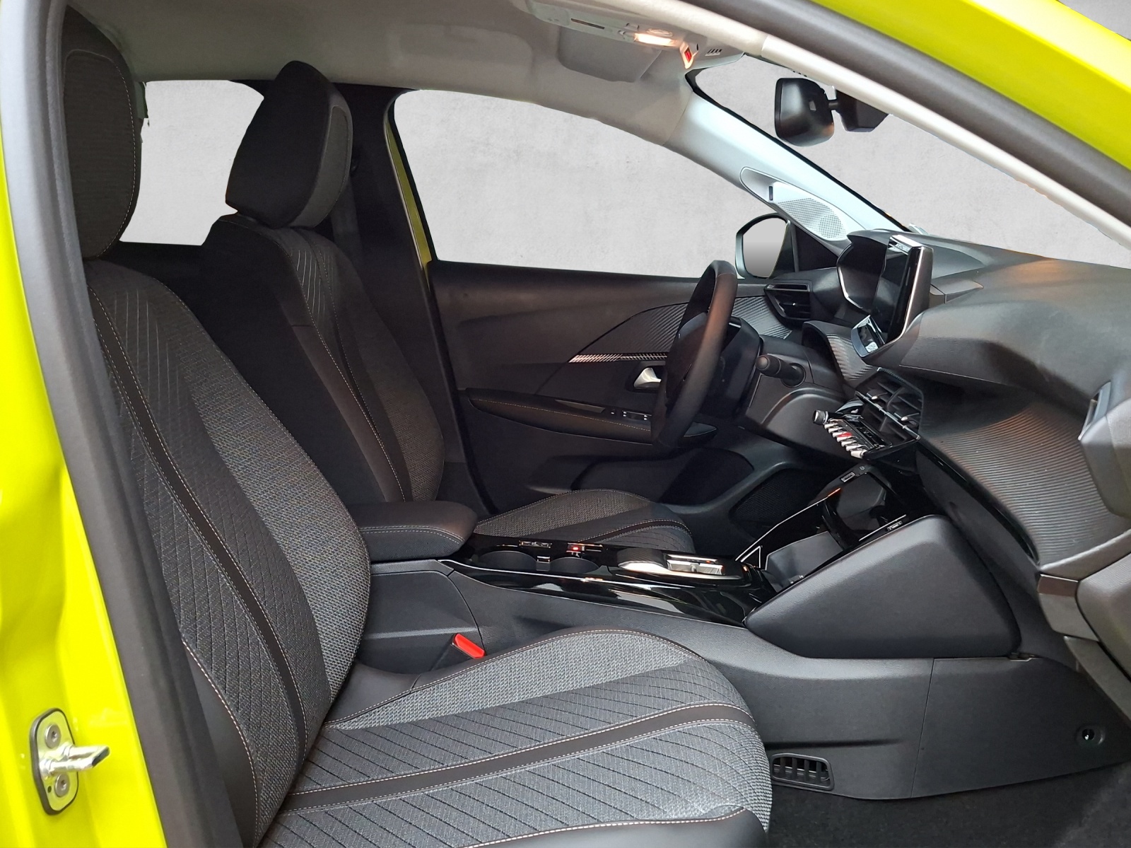 Peugeot 208 1.2 Hybrid Allure Premium