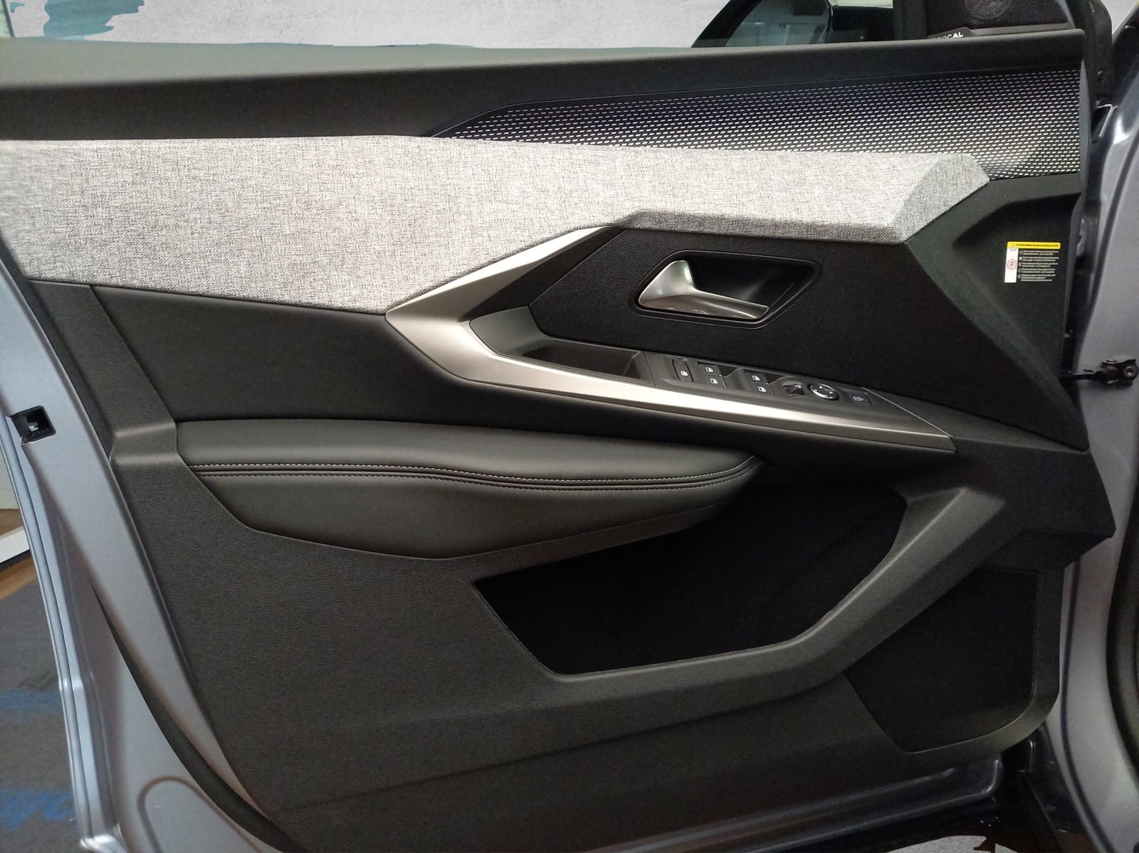 Peugeot 3008 e-Launch Edition AWD