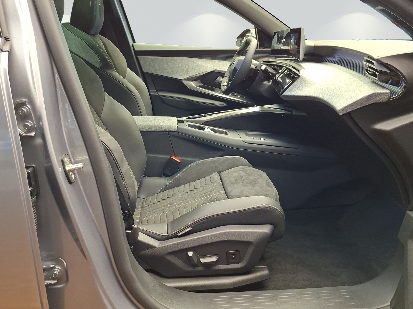 Peugeot 3008 e-Launch Edition AWD