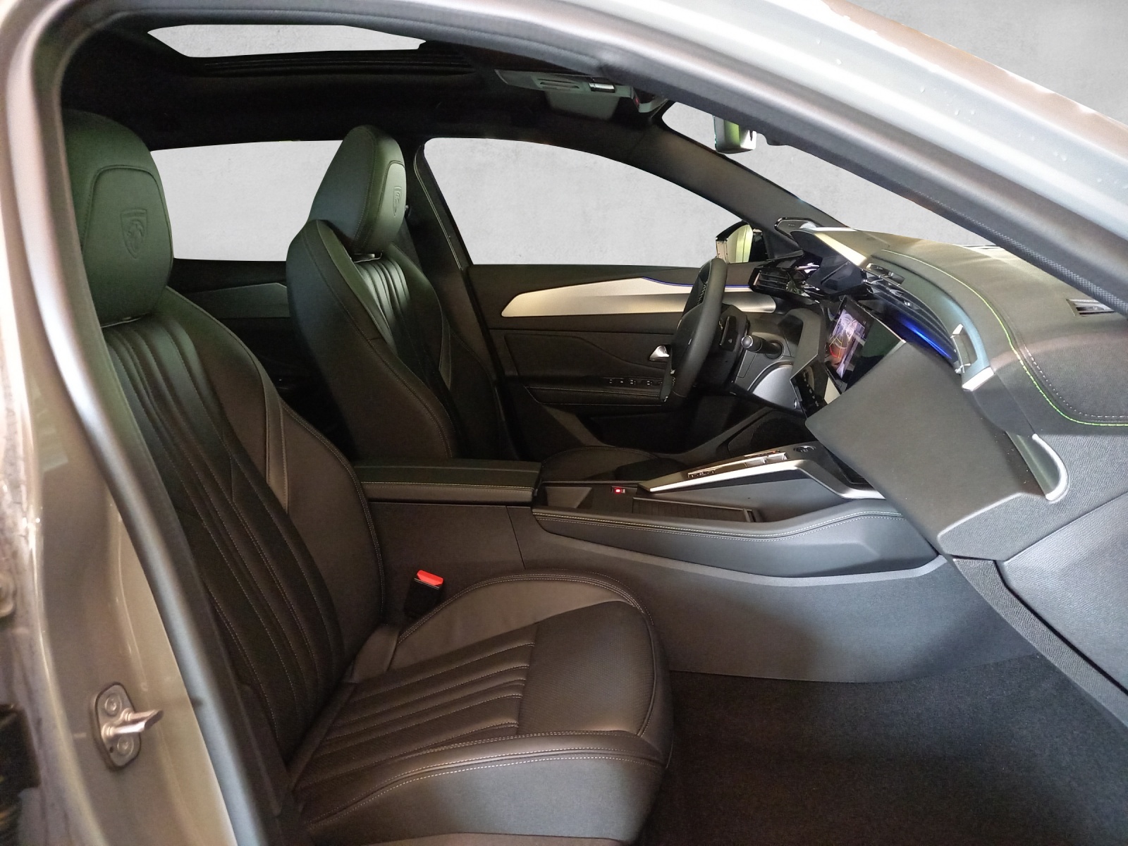 Peugeot 408 1.6 PHEV 225 GT