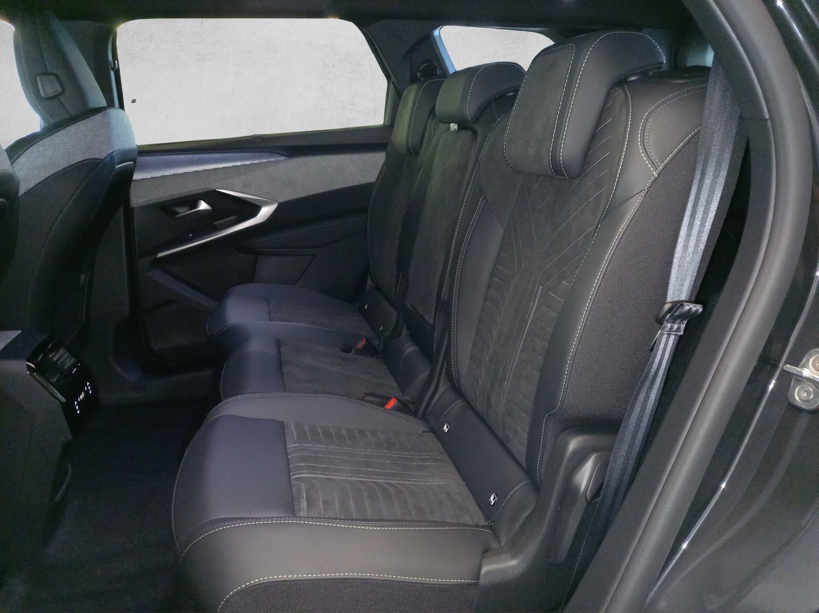 Peugeot 5008 1.2 Hybrid GT