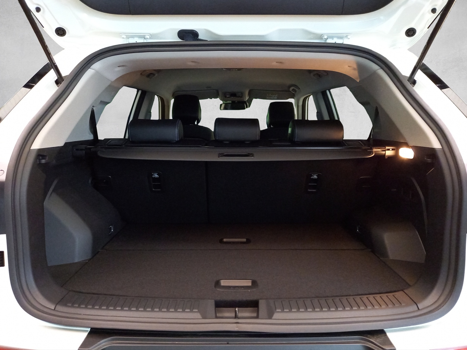 SsangYong Korando eMotion Titanium